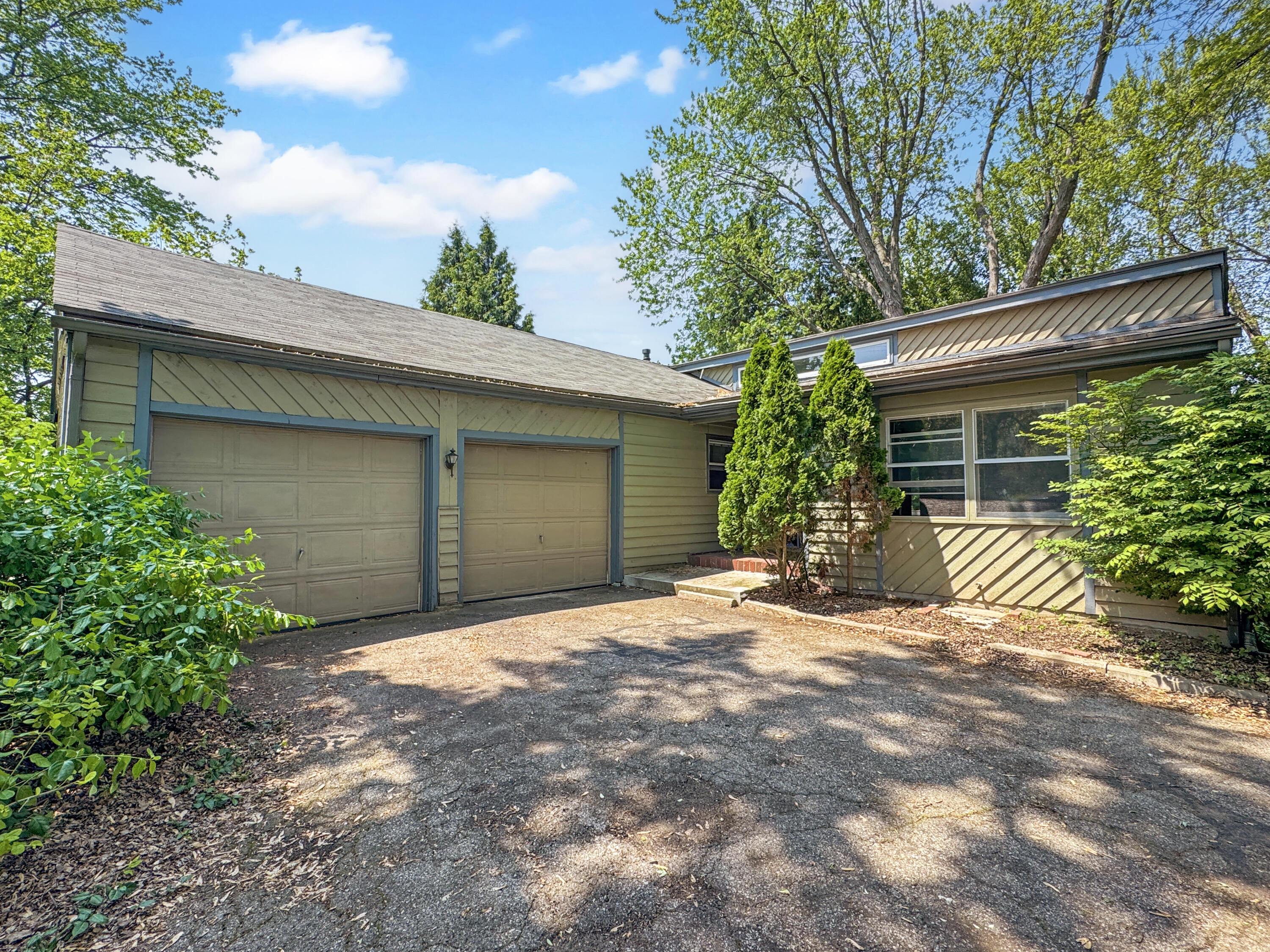 5831 Belding Road Northeast Rockford, MI 49341 - Photo 1 of 36 98db54af02781cbc31a3612badd8f15da49caaae