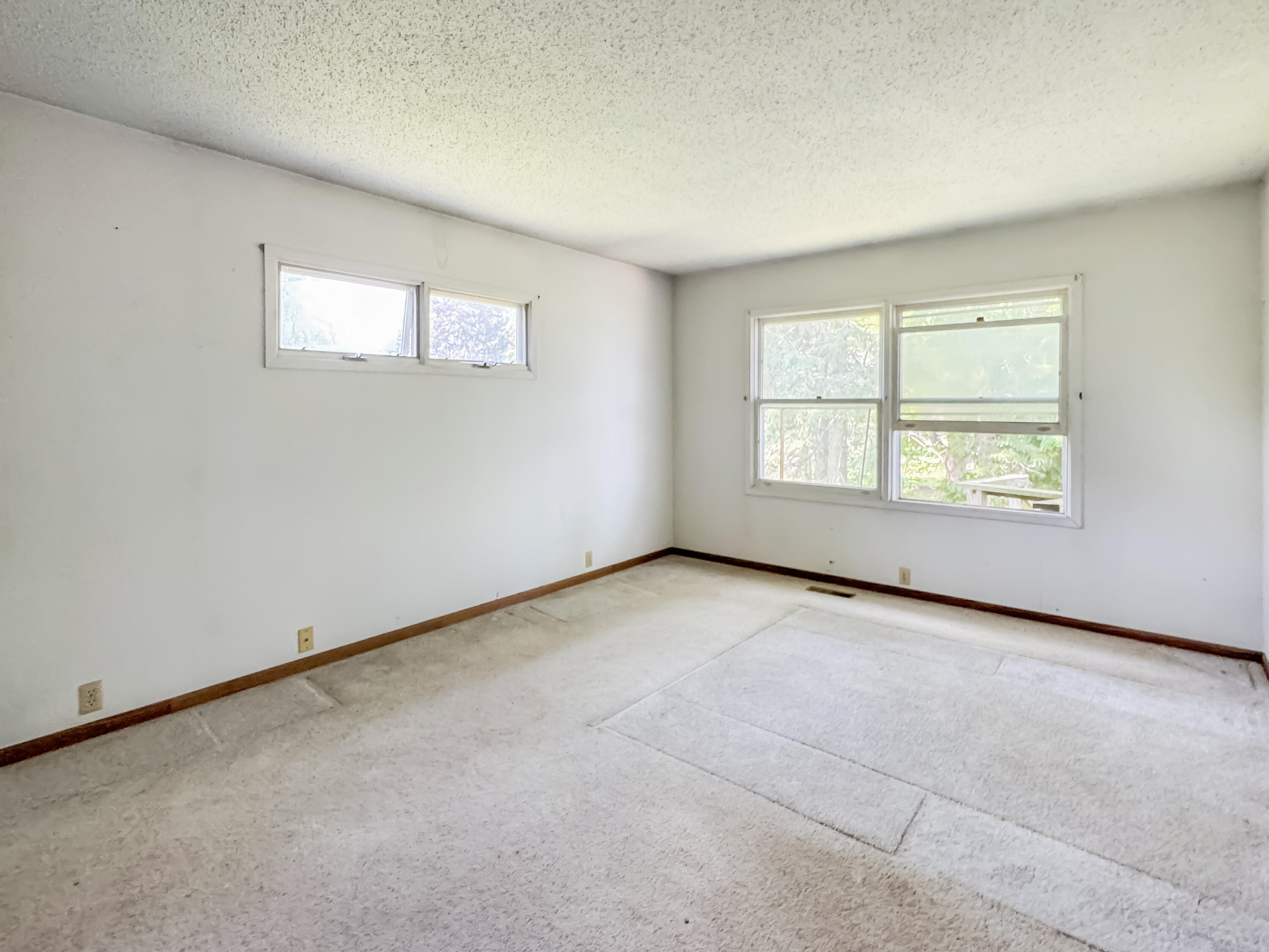 5831 Belding Road Northeast Rockford, MI 49341 - Photo 13 of 36 83898c42463919b99c3b037e481739d4e6226540