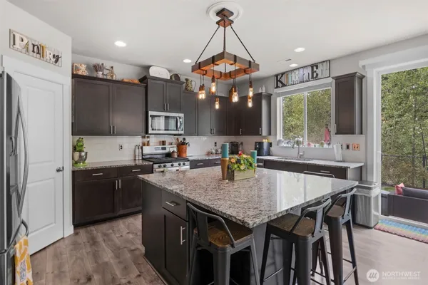 $849,990 | 10507 35th Street Northeast, Lake Stevens, WA 98258