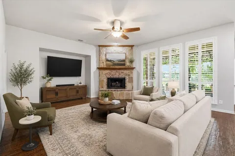 $750,000 | 1731 Meadows Avenue, Lantana, TX 76226