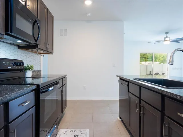 $359,900 | 4126 Willow Hammock Drive, Palmetto, FL 34221