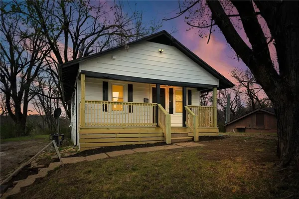 $176,000 | 108 North Ditzler Avenue, Independence, MO 64053