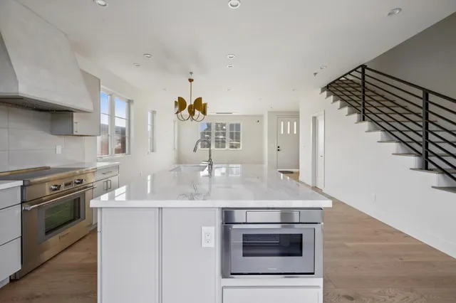 $2,199,000 | 577 Creekside Drive, Half Moon Bay, CA 94019