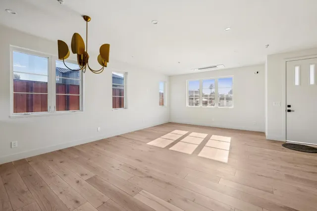 $2,199,000 | 577 Creekside Drive, Half Moon Bay, CA 94019