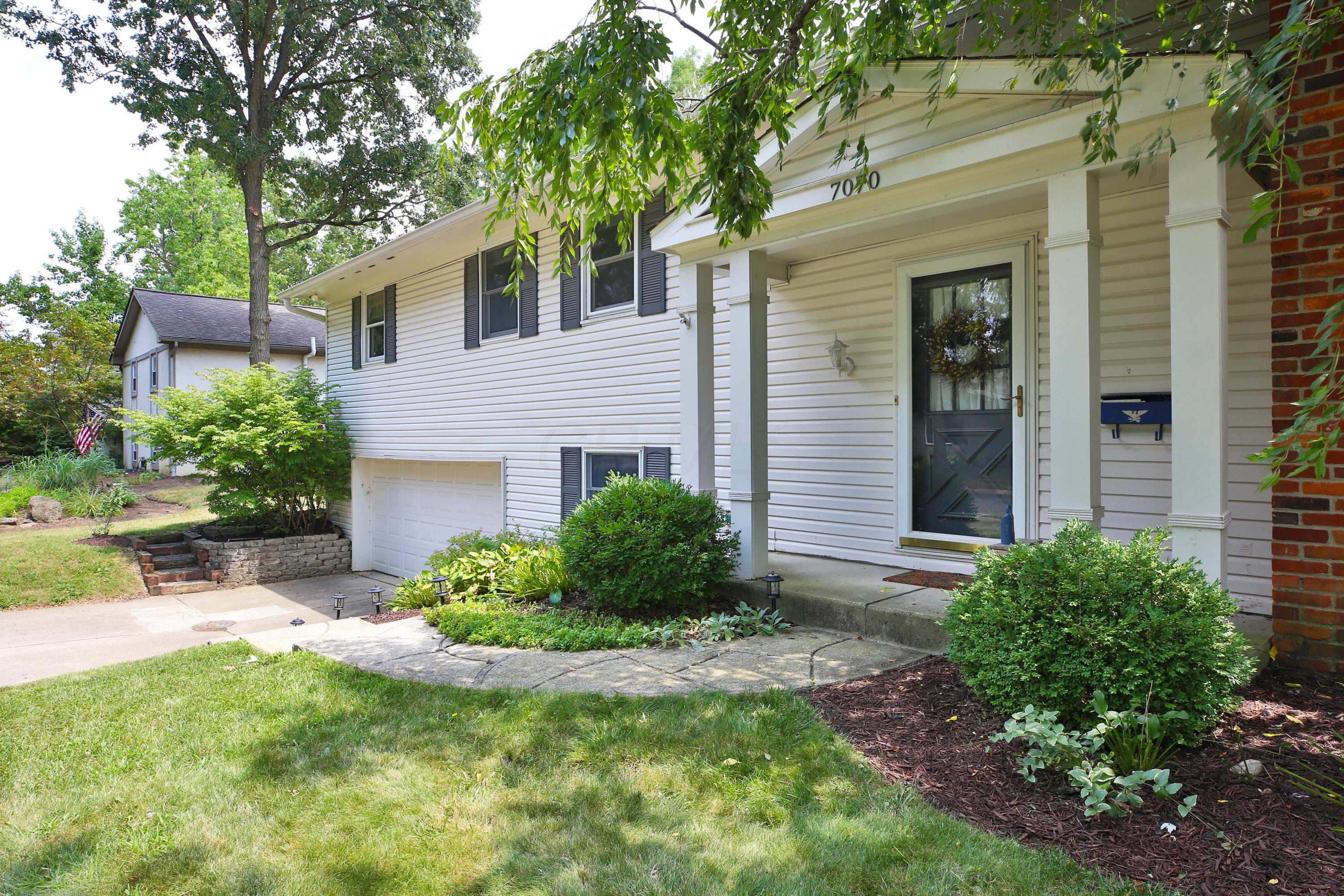 7070 Rieber Street Worthington, OH 43085 - Photo 2 of 38