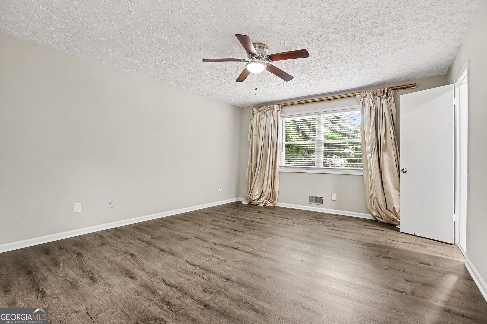 3919 Lower Roswell Road Marietta, GA 30068 - Photo 12 of 27 Gallery Image 12