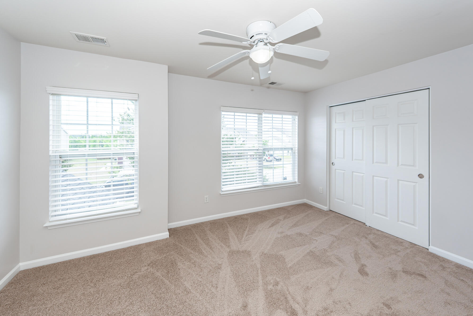 140 Decatur Drive Summerville, SC 29486 - Photo 30 of 58 Sunny bedroom #2