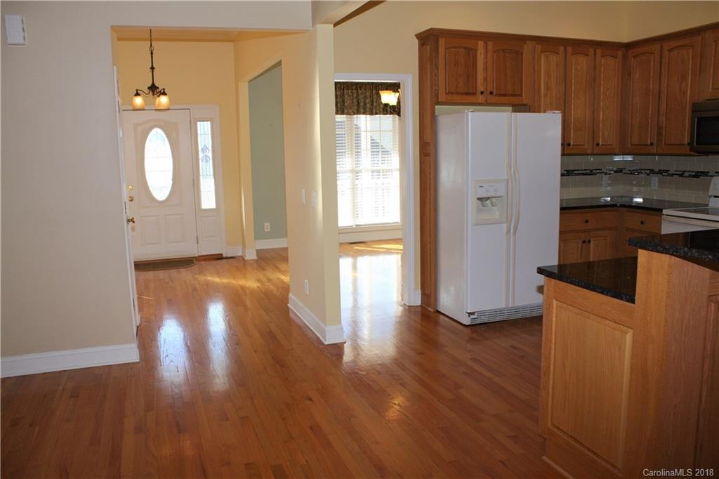 713 Flamingo Road Clover, SC 29710 - Photo 3 of 24