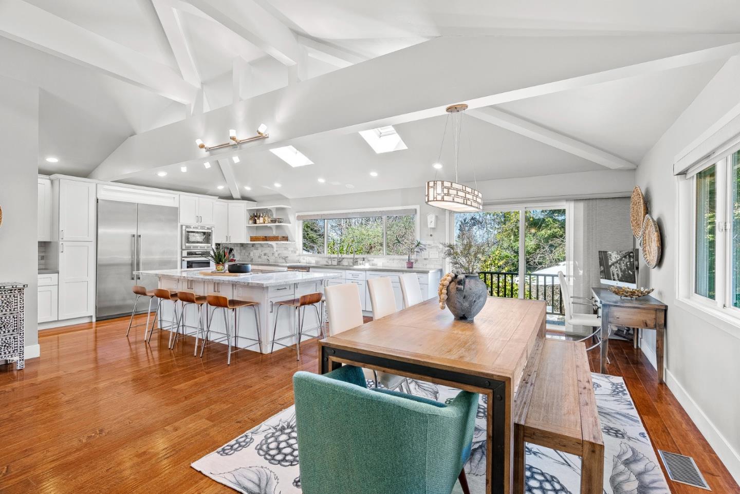 21701 Summit Road Los Gatos, CA 95033 - Photo 11 of 42 Gallery Image 11