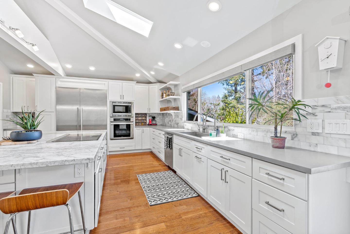 21701 Summit Road Los Gatos, CA 95033 - Photo 13 of 42 Gallery Image 13
