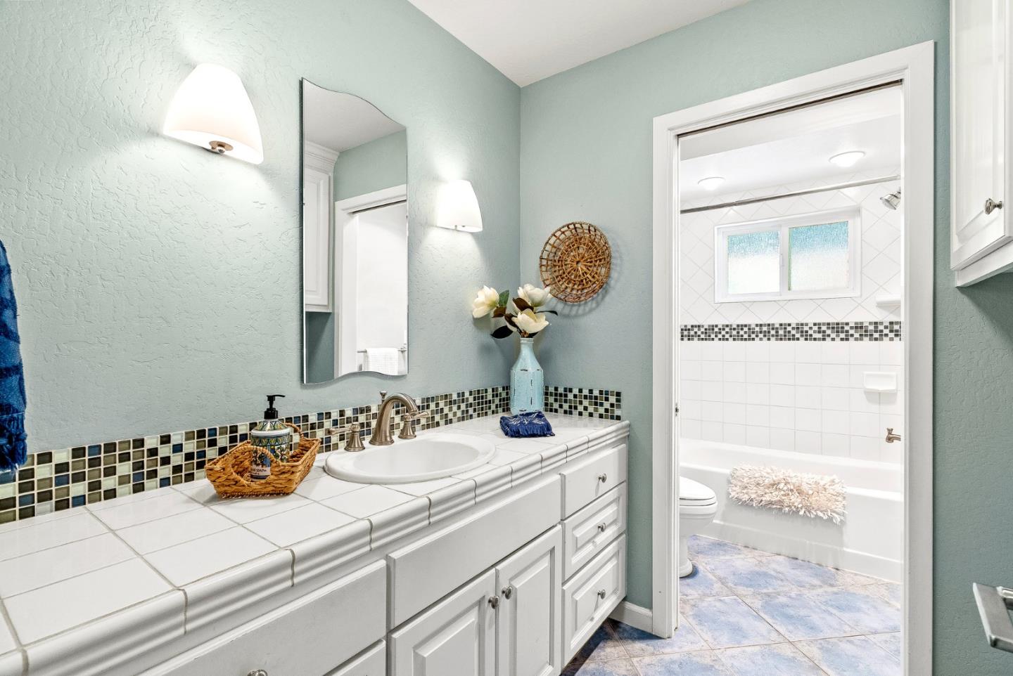 21701 Summit Road Los Gatos, CA 95033 - Photo 20 of 42 Gallery Image 20