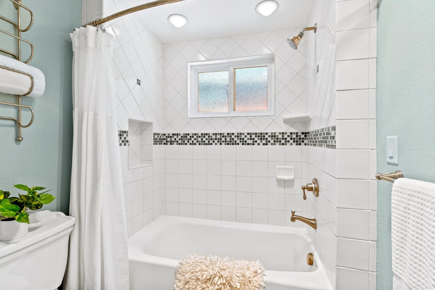21701 Summit Road Los Gatos, CA 95033 - Photo 21 of 42 Gallery Image 21