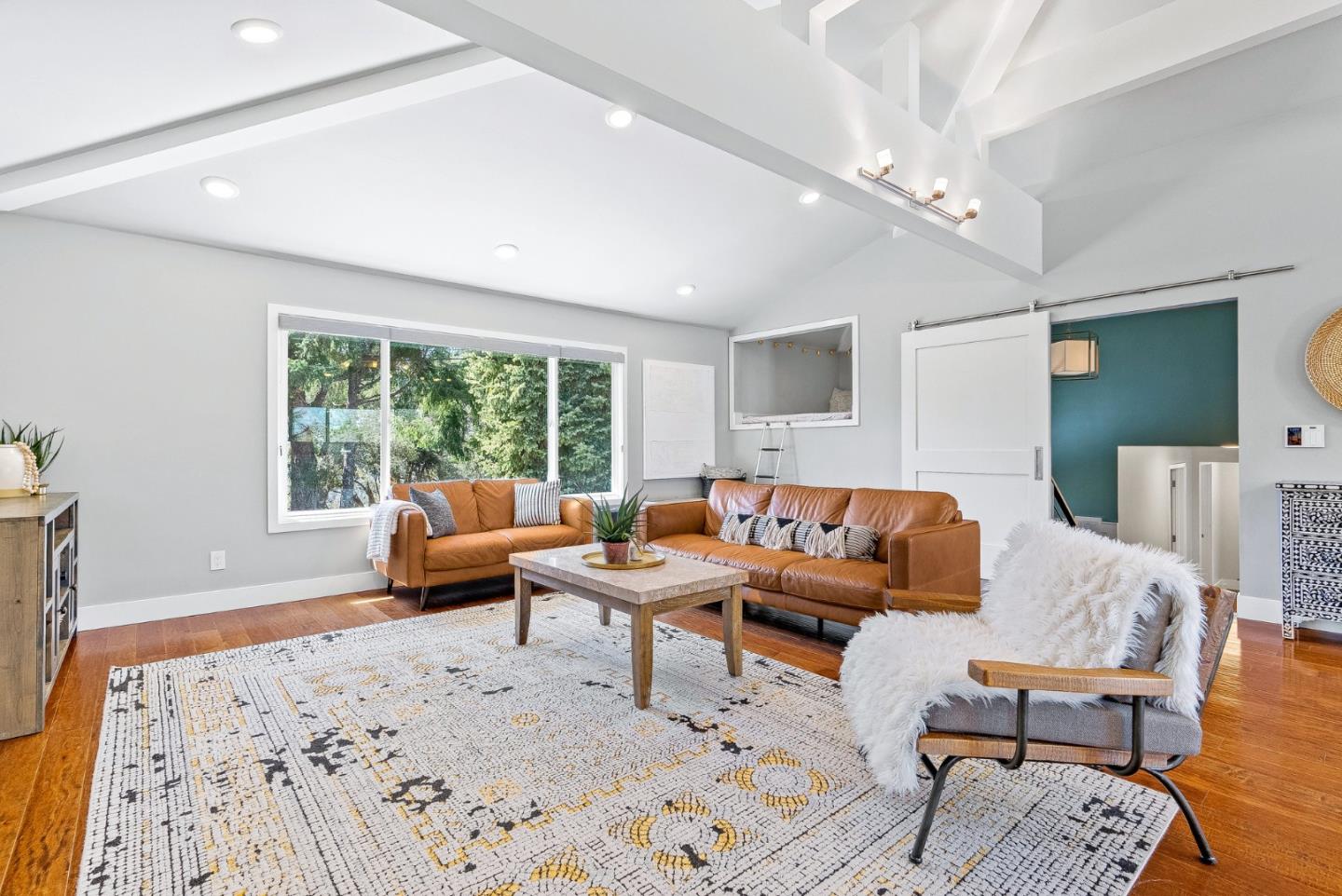 21701 Summit Road Los Gatos, CA 95033 - Photo 9 of 42 Gallery Image 9