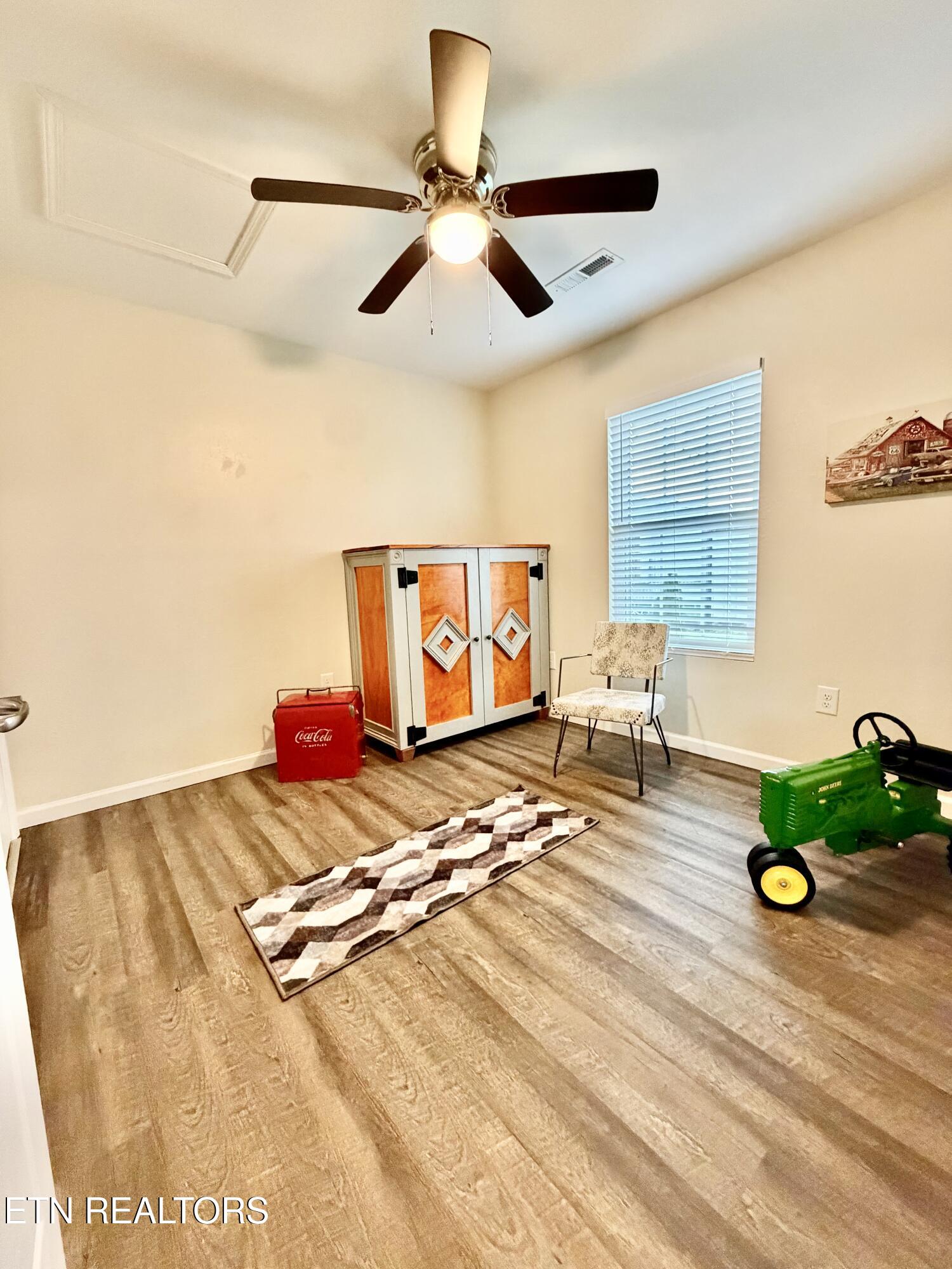 668 Town Creek Road Speedwell, TN 37870 - Photo 6 of 11 IMG_5134