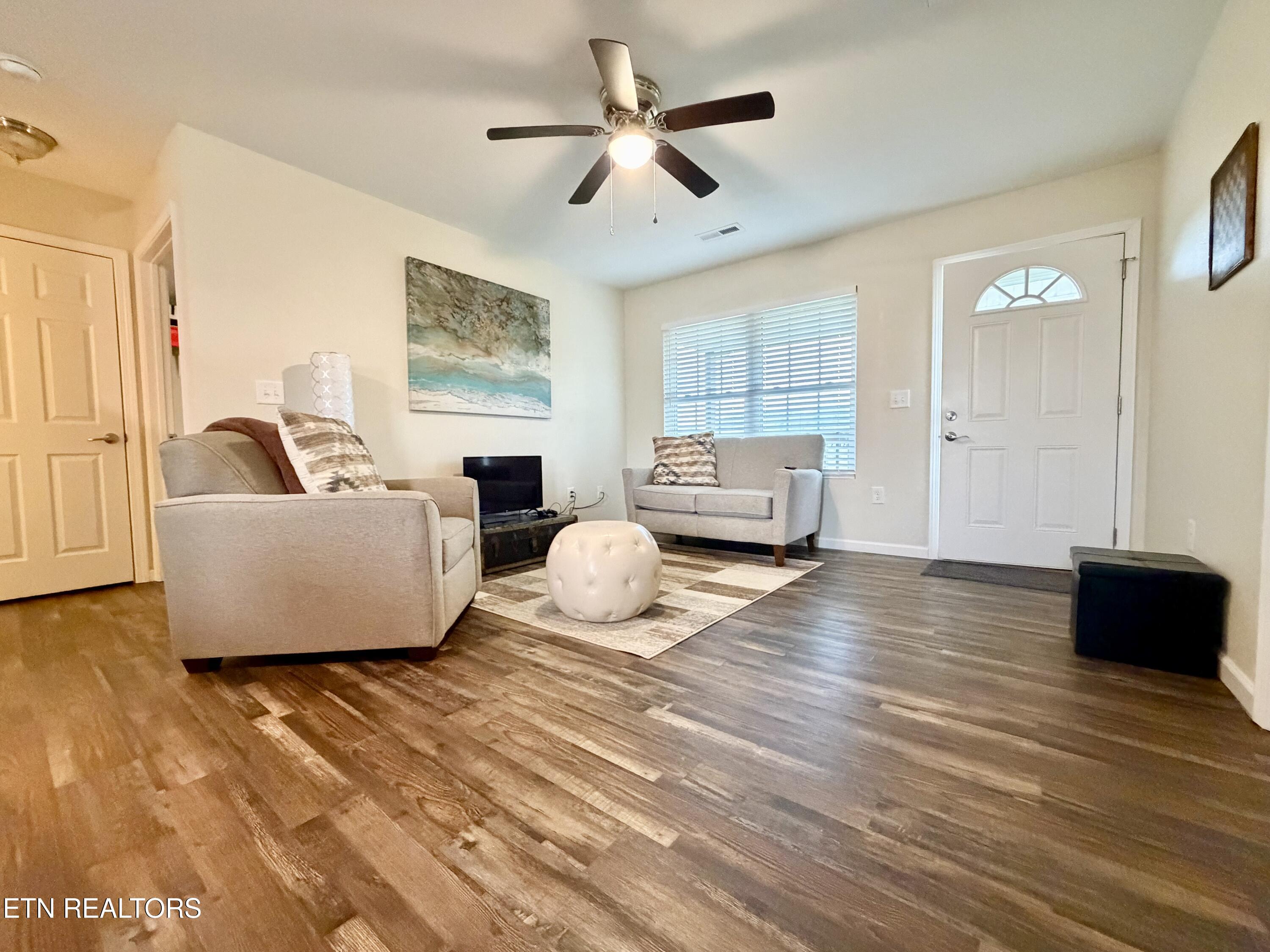 668 Town Creek Road Speedwell, TN 37870 - Photo 10 of 11 IMG_5143