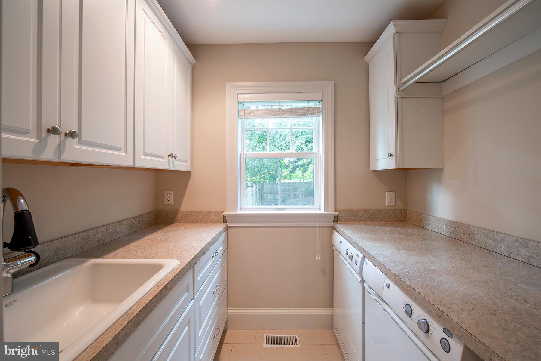 1295 Argyle Road Berwyn, PA 19312 - Photo 20 of 34 Laundry Room