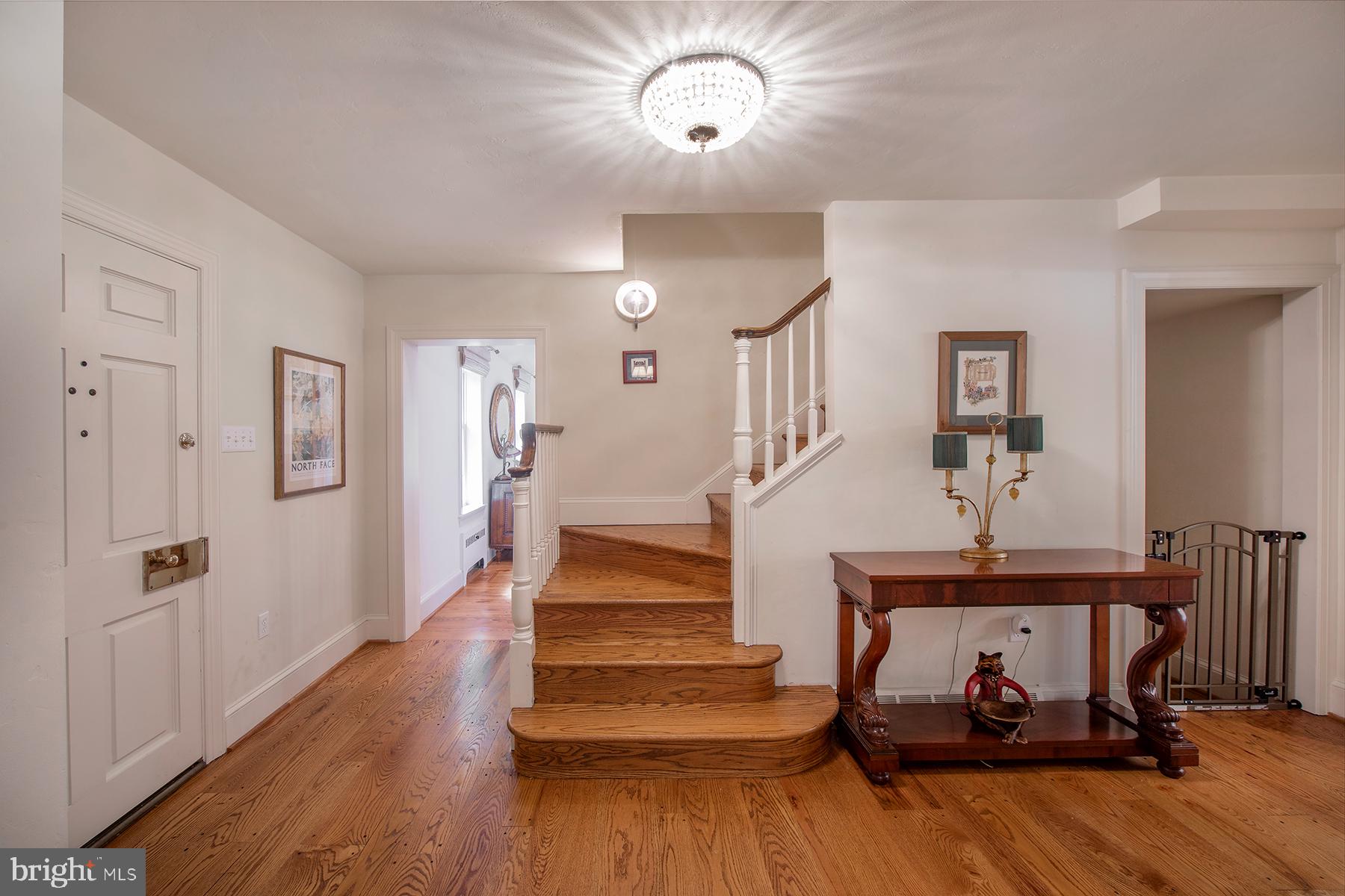 1295 Argyle Road Berwyn, PA 19312 - Photo 4 of 34 Foyer