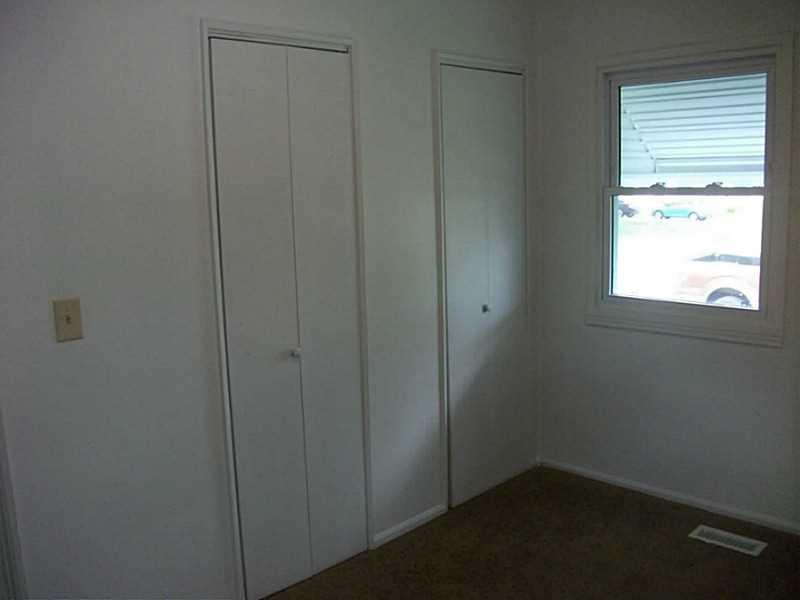 811 Barker Drive Springfield, OH 45505 - Photo 17 of 18