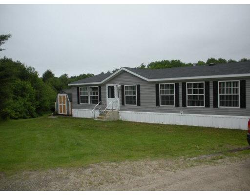 19 Potter Road Lisbon, ME 04252 - Photo 1 of 21 Exterior Front. 2002 28x64 Double -...