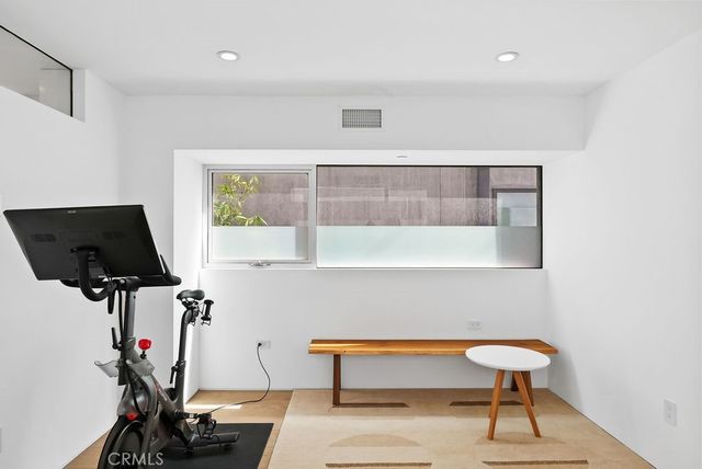 $3,950,000 | 304 Grand Boulevard, Venice, CA 90291