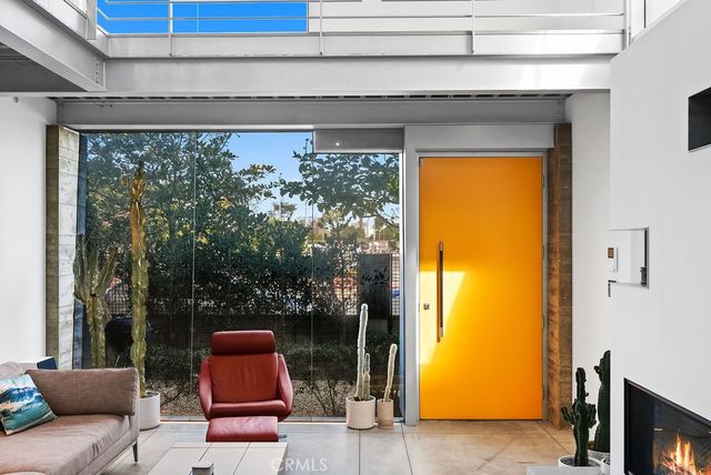 $3,950,000 | 304 Grand Boulevard, Venice, CA 90291