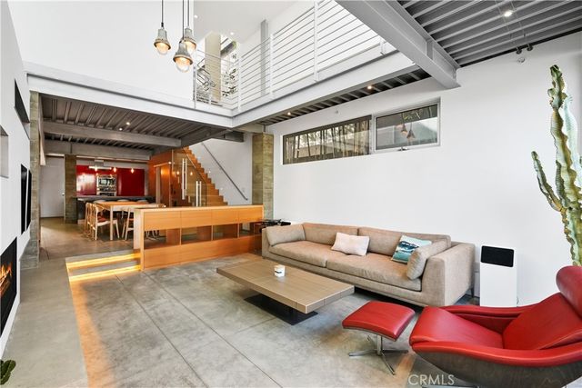 $3,950,000 | 304 Grand Boulevard, Venice, CA 90291