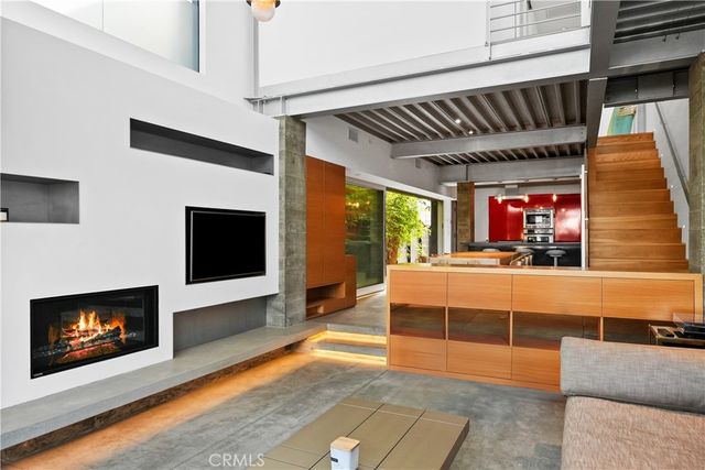 $3,950,000 | 304 Grand Boulevard, Venice, CA 90291