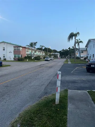 a view of parking area
