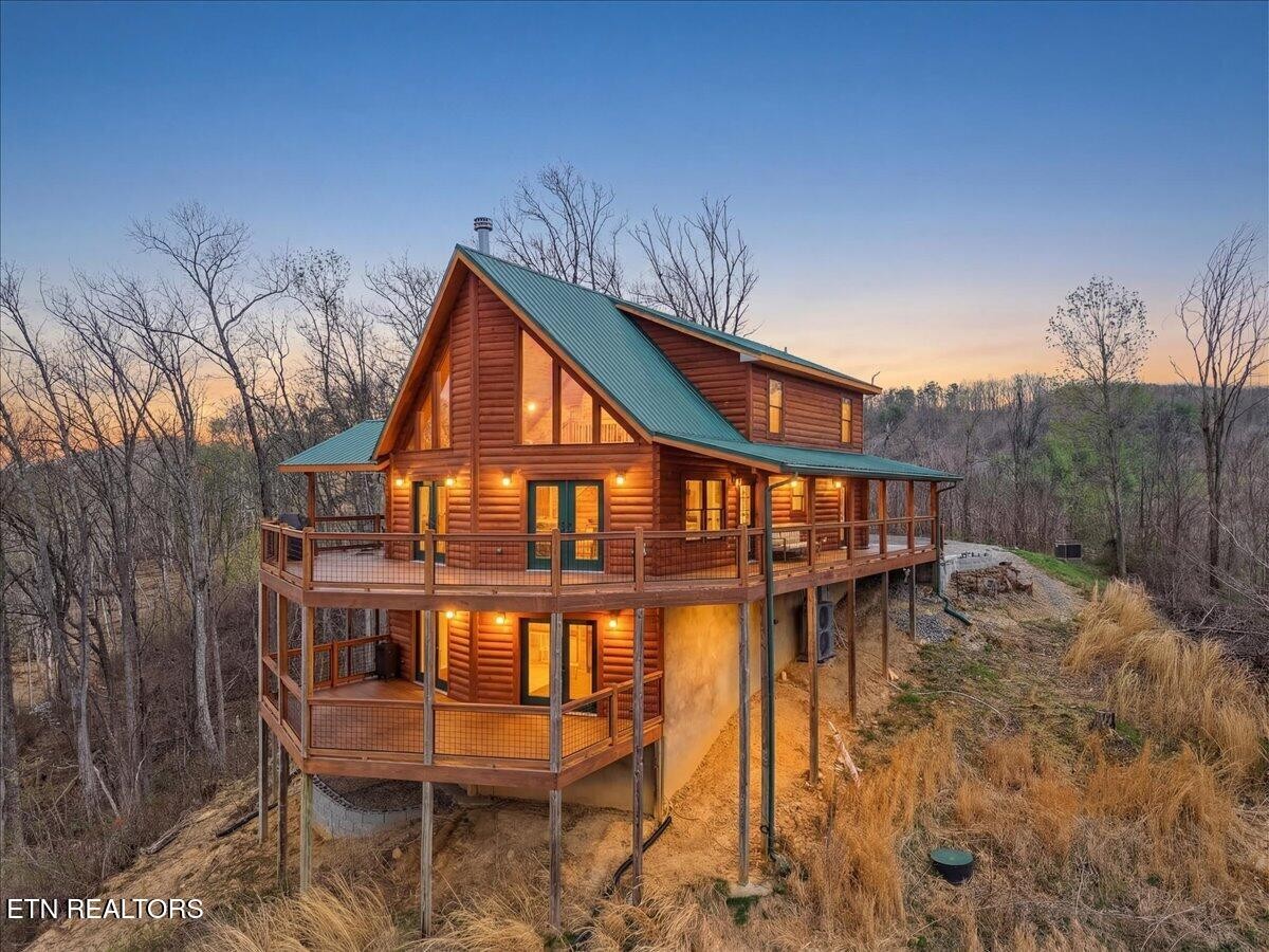2266 Lone Ridge Drive Sevierville, TN 37862 - Photo 5 of 49 Gallery Image 5