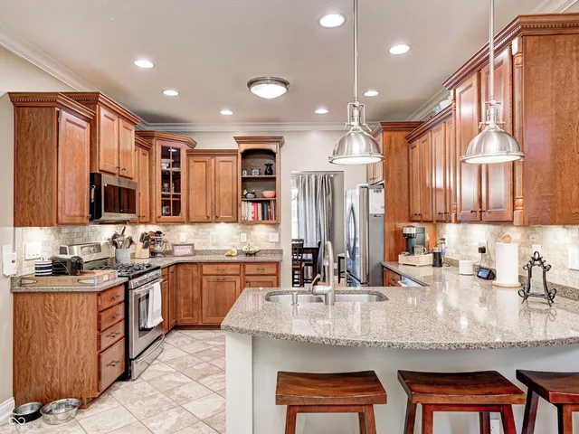 $474,900 | 6052 Pine Bluff Drive, Avon, IN 46123