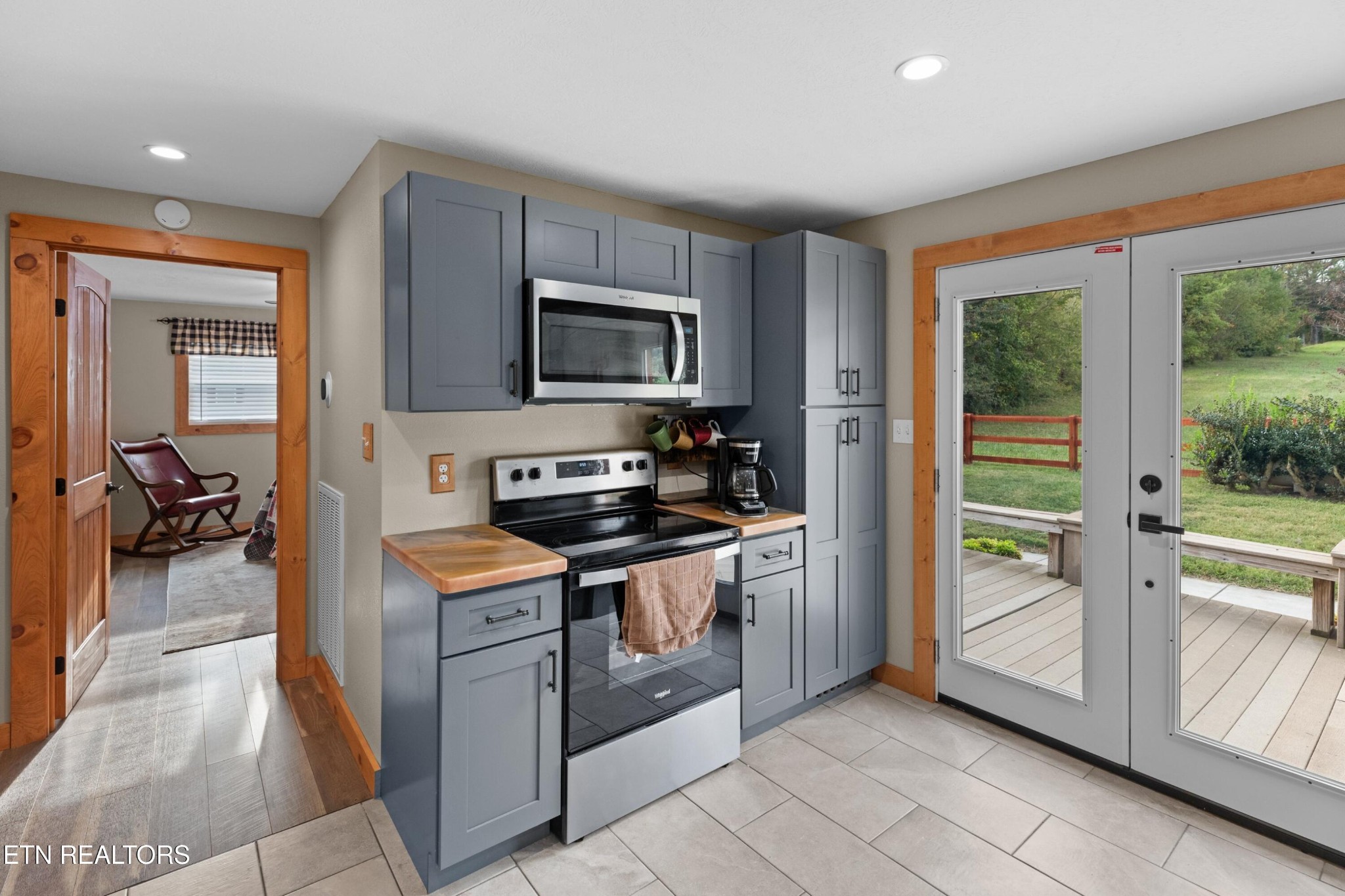 2811 Eugene Road Newport, TN 37821 - Photo 10 of 33 a kitchen with a stove and a microwave