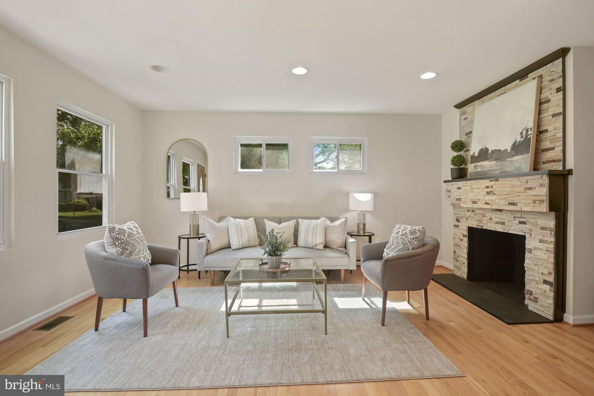 3919 Adams Drive Silver Spring, MD 20902 - Photo 4 of 32 Gallery Image 4