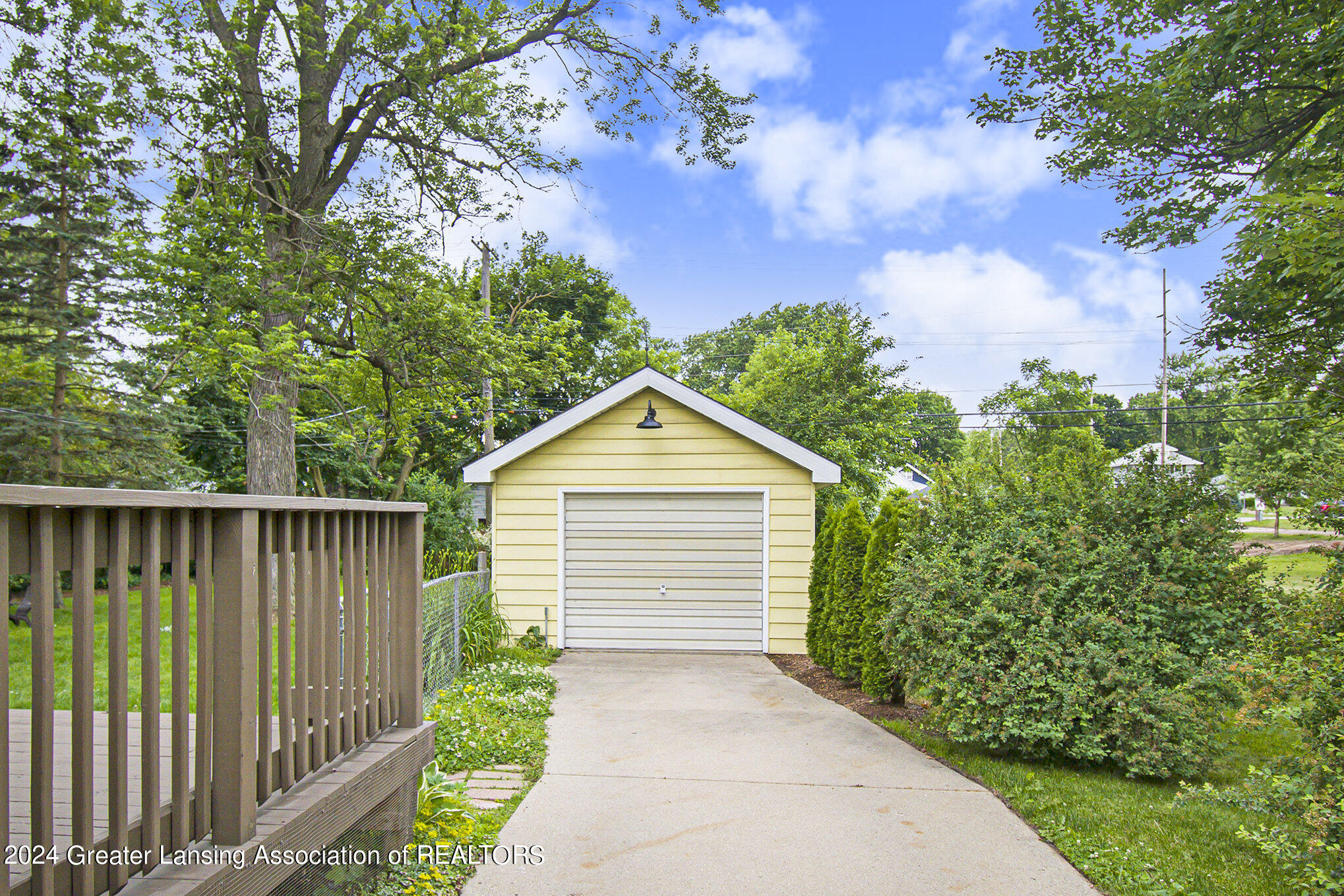 2108 Alpha Street Lansing, MI 48910 - Photo 6 of 28 016_ndp8666