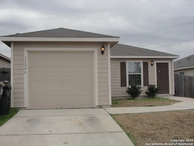 $1,300 | 11246 Magic Canyon, San Antonio, TX 78252