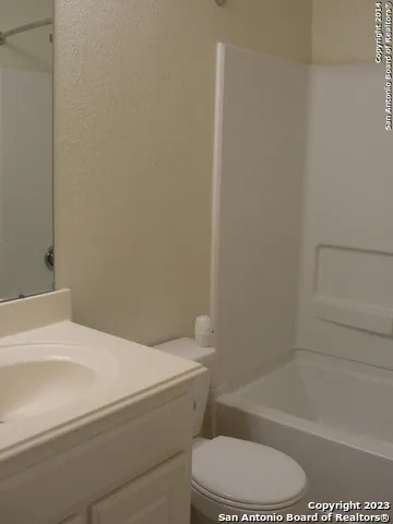 $1,200 | 11246 Magic Canyon, San Antonio, TX 78252