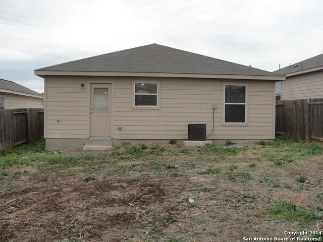 $1,200 | 11246 Magic Canyon, San Antonio, TX 78252