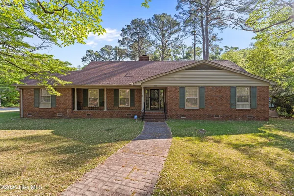 $295,000 | 708 Frederick Avenue, Laurinburg, NC 28352