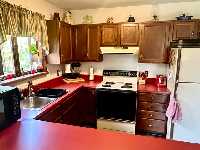 $364,900 | 3 Mountain View, Grand Isle, VT 05458