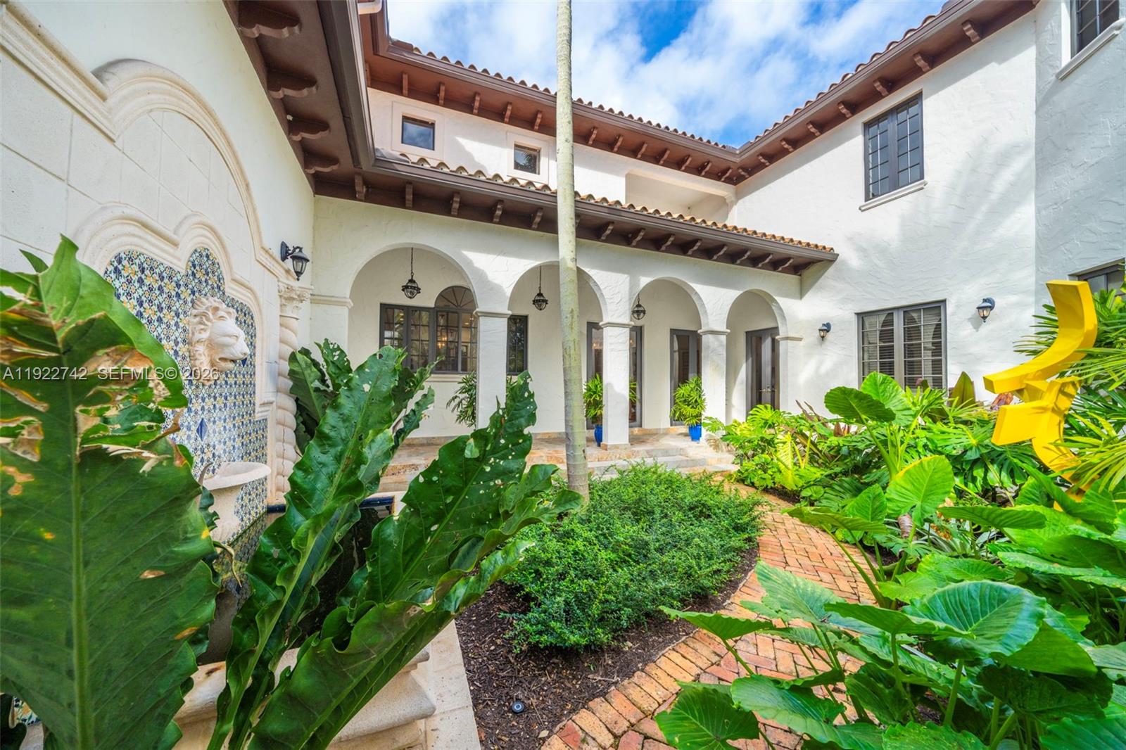 8800 Southwest 57th Avenue Pinecrest, FL 33156 - Photo 45 of 52