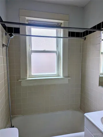 $489,000 | 2039 Maury Avenue, St. Louis, MO 63110