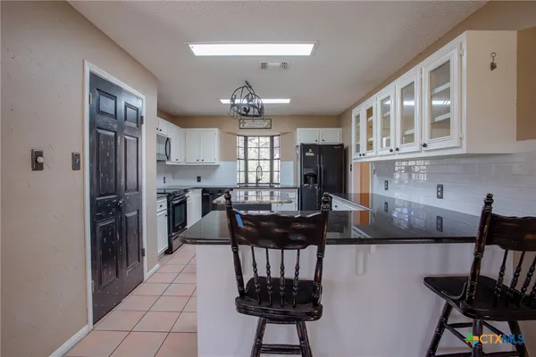 $240,000 | 1535 Live Oak Drive, Inez, TX 77968