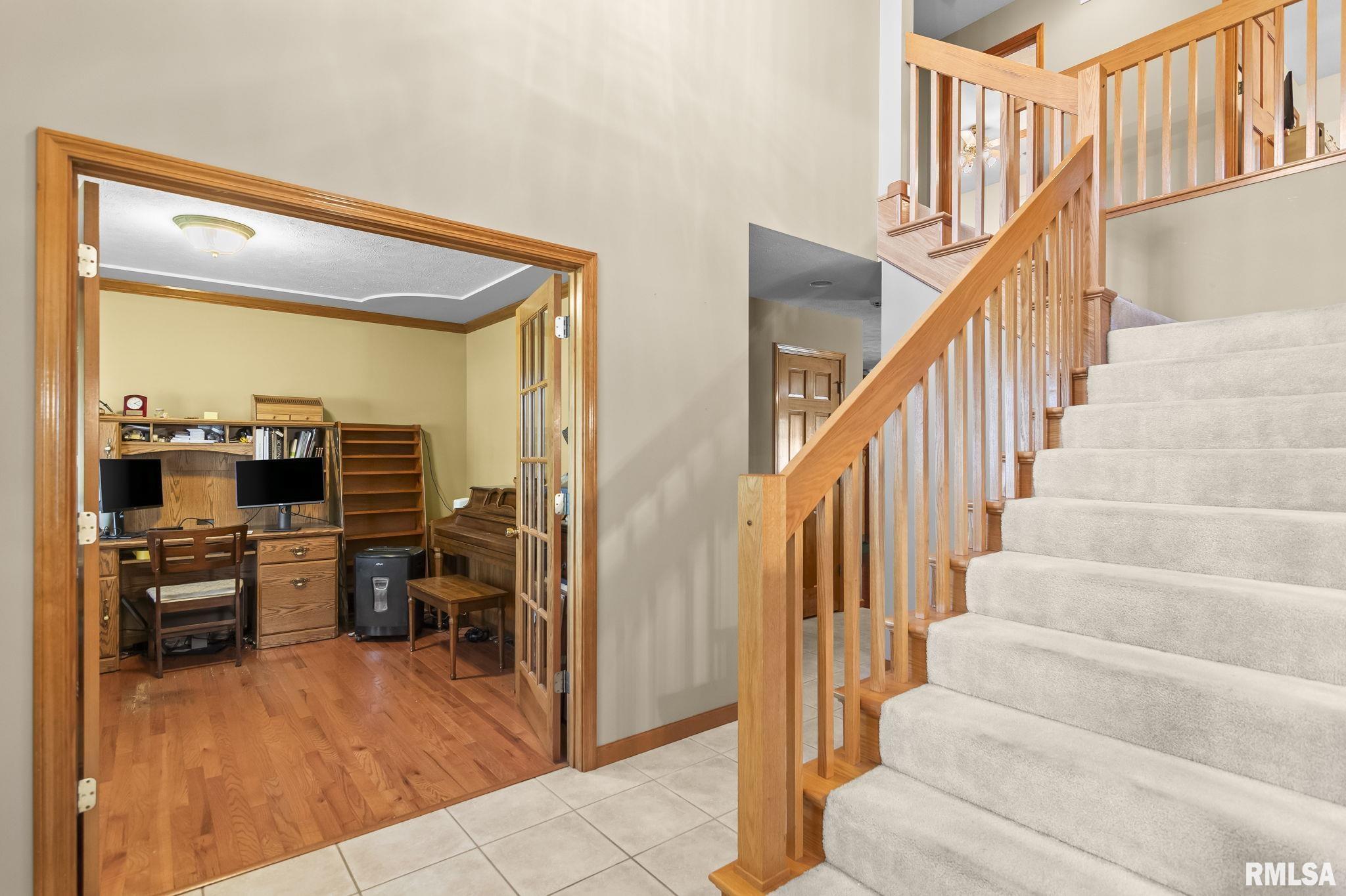 3908 Thackeray Drive Springfield, IL 62711 - Photo 5 of 43