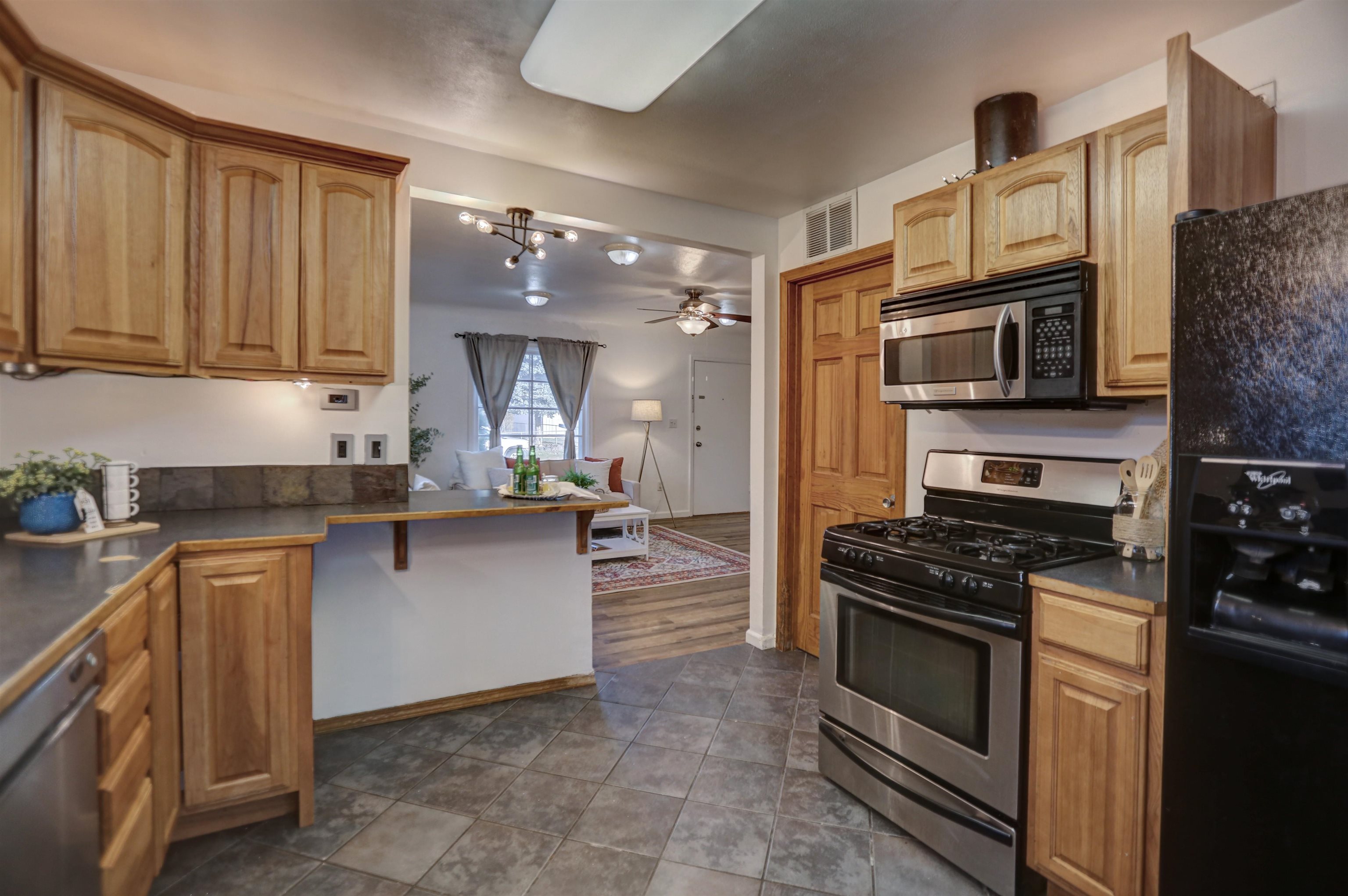 3017 West Longfellow Avenue Spokane, WA 99205 - Photo 10 of 27