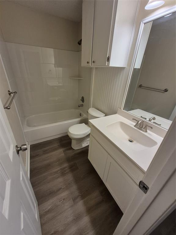 825 Springhill Drive Burleson, TX 76028 - Photo 13 of 22