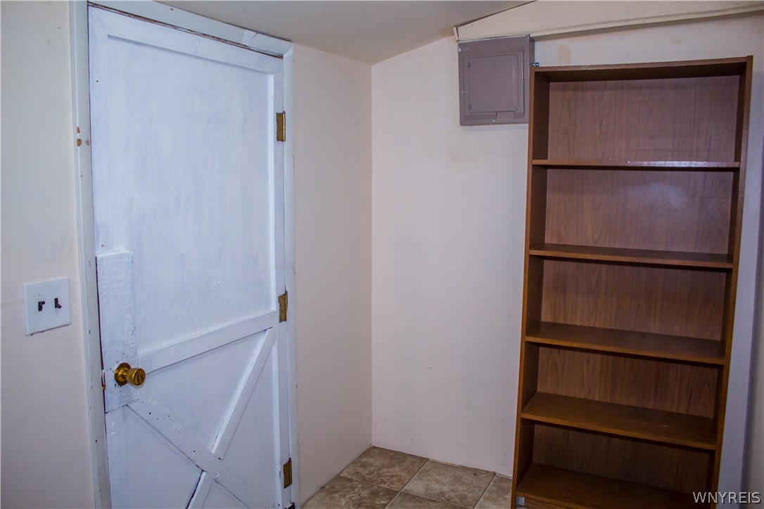 335 Austin Street Buffalo, NY 14207 - Photo 14 of 28