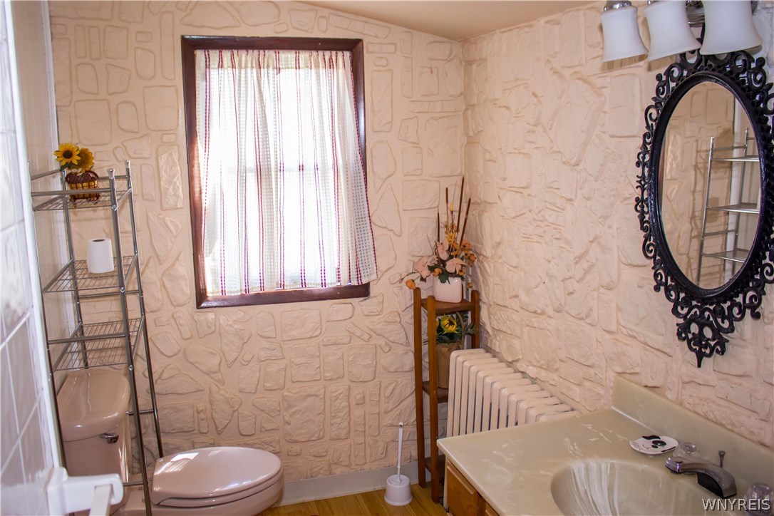 335 Austin Street Buffalo, NY 14207 - Photo 17 of 28