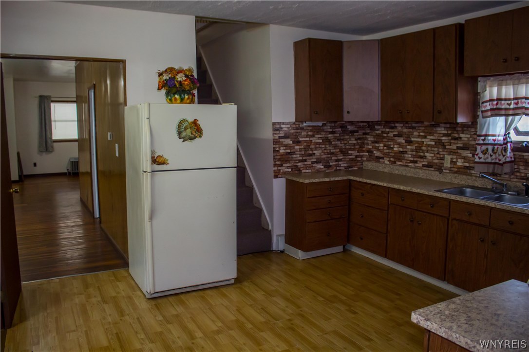 335 Austin Street Buffalo, NY 14207 - Photo 6 of 28