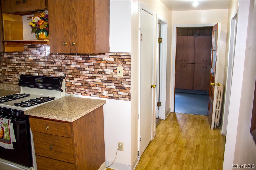 335 Austin Street Buffalo, NY 14207 - Photo 8 of 28