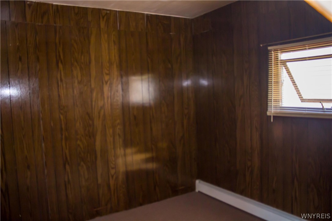 335 Austin Street Buffalo, NY 14207 - Photo 10 of 28