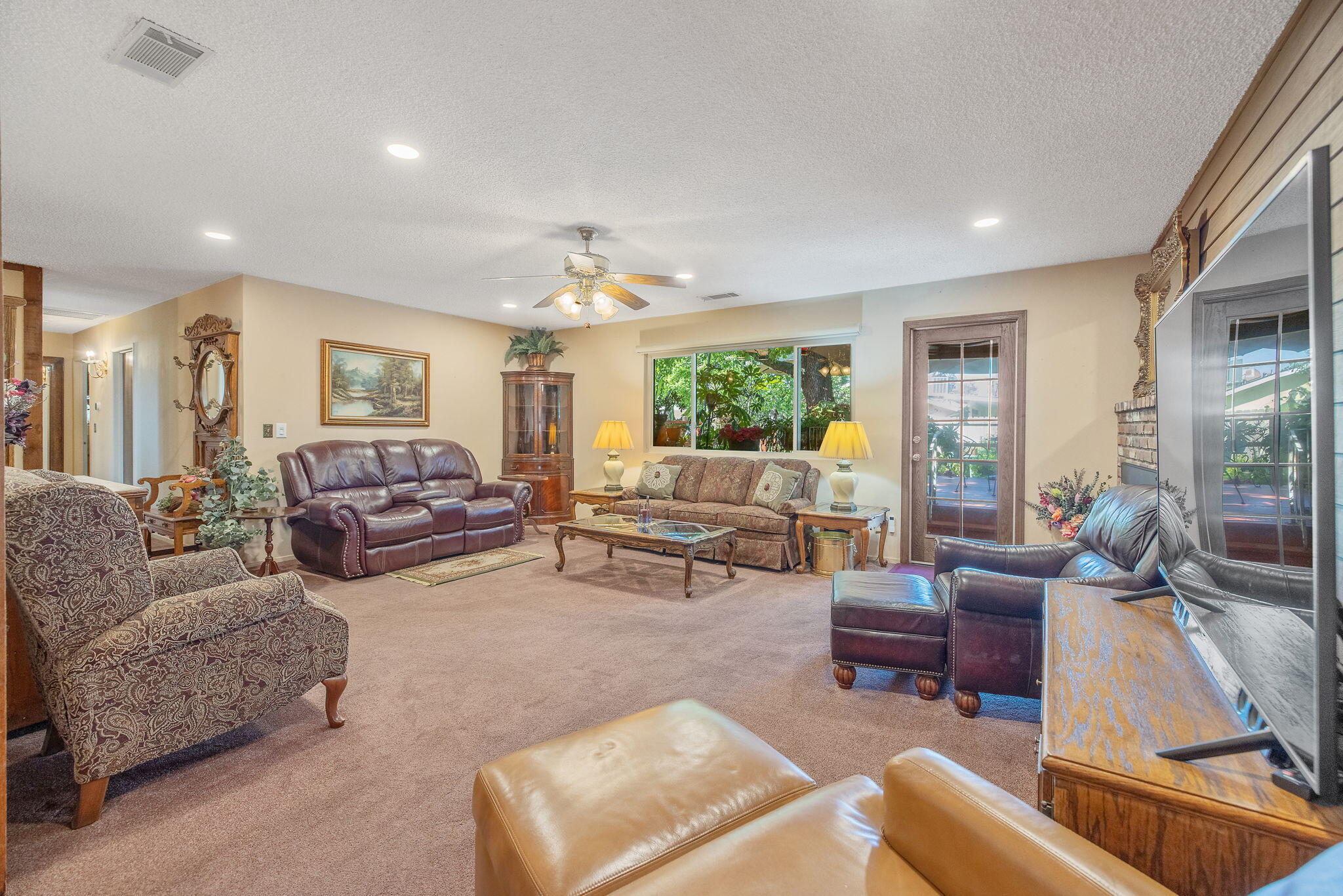 1009 South Rova Court Visalia, CA 93277 - Photo 19 of 57